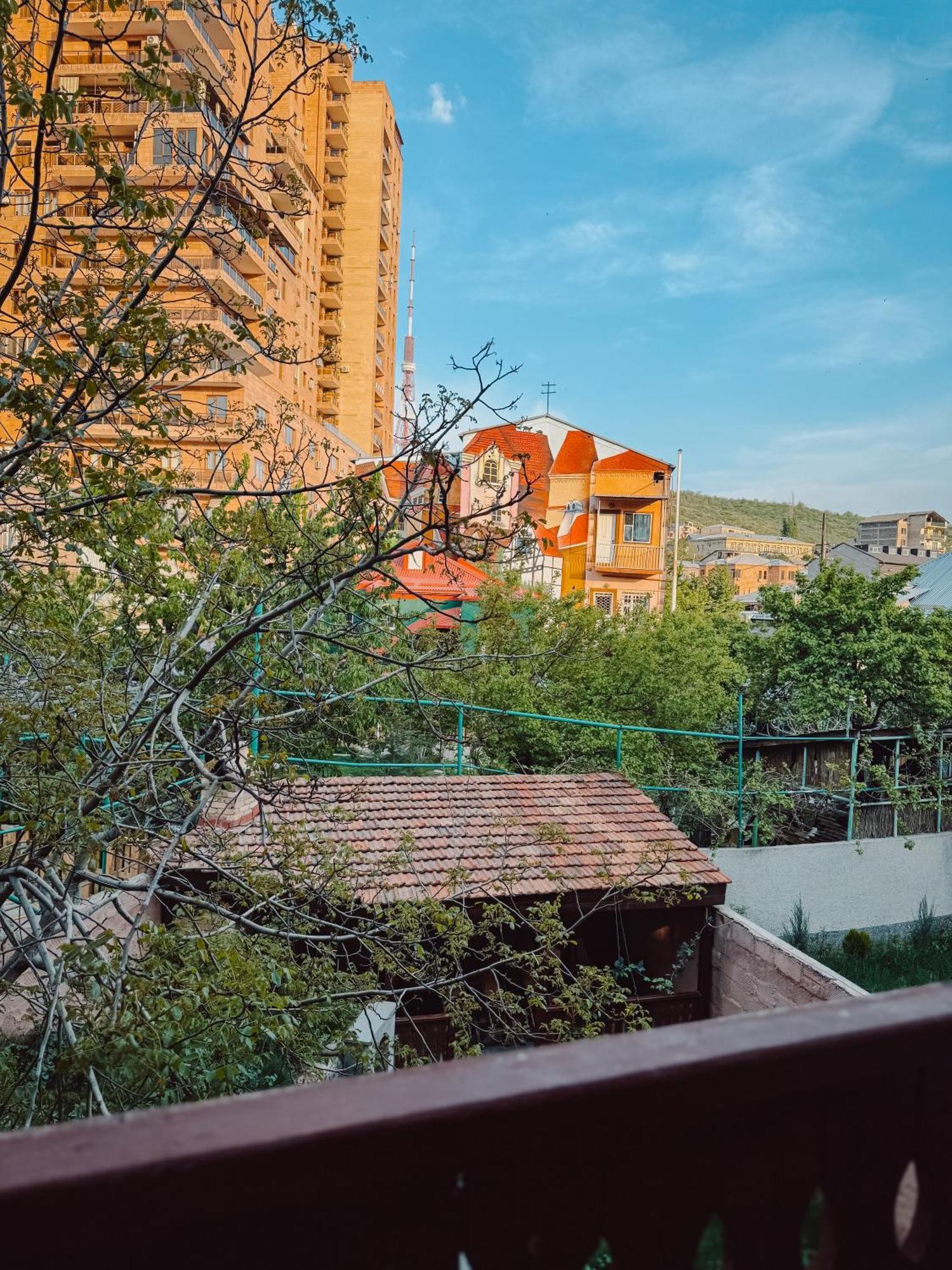 Armenia Hotel Jerevan Eksteriør billede
