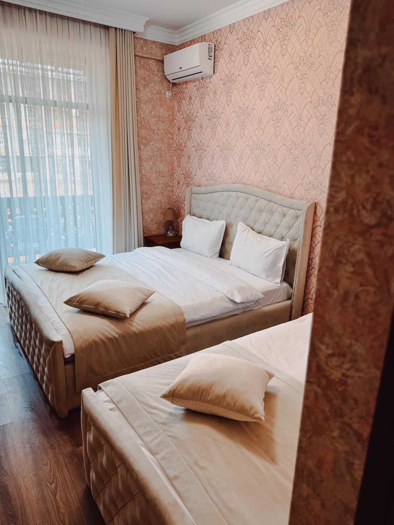 Armenia Hotel Jerevan Eksteriør billede
