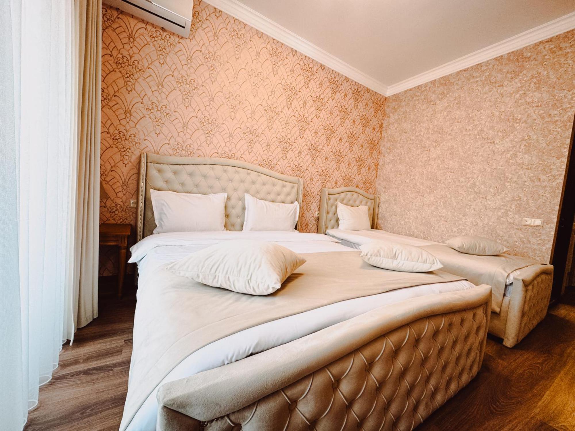Armenia Hotel Jerevan Eksteriør billede