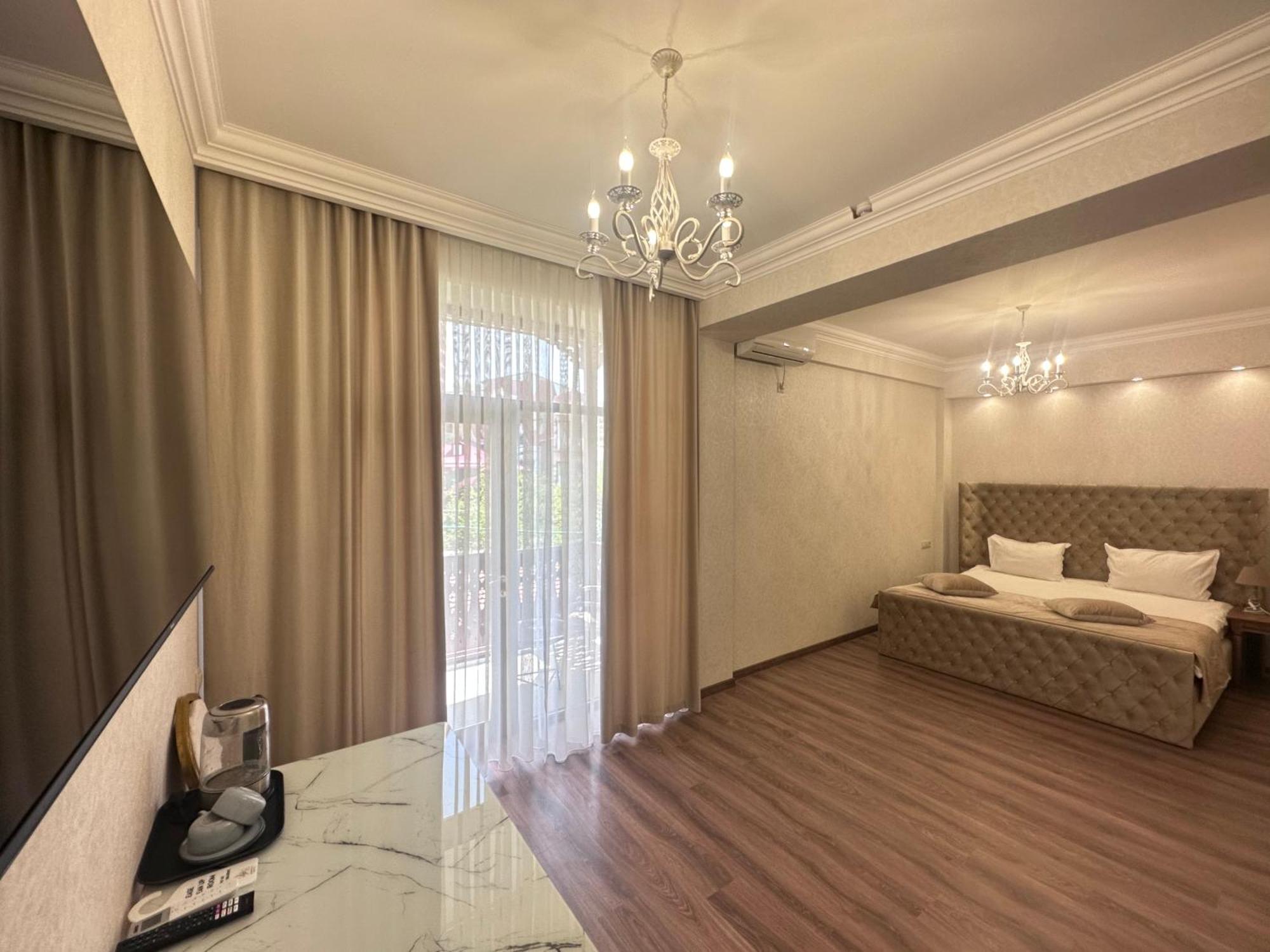 Armenia Hotel Jerevan Eksteriør billede