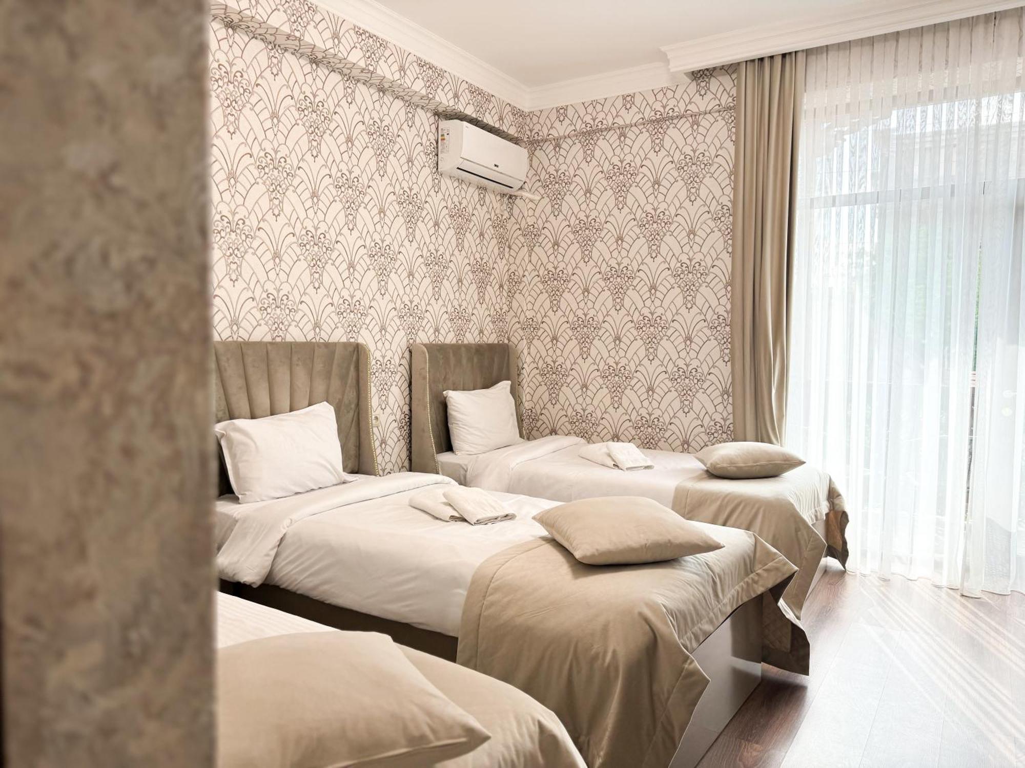 Armenia Hotel Jerevan Værelse billede