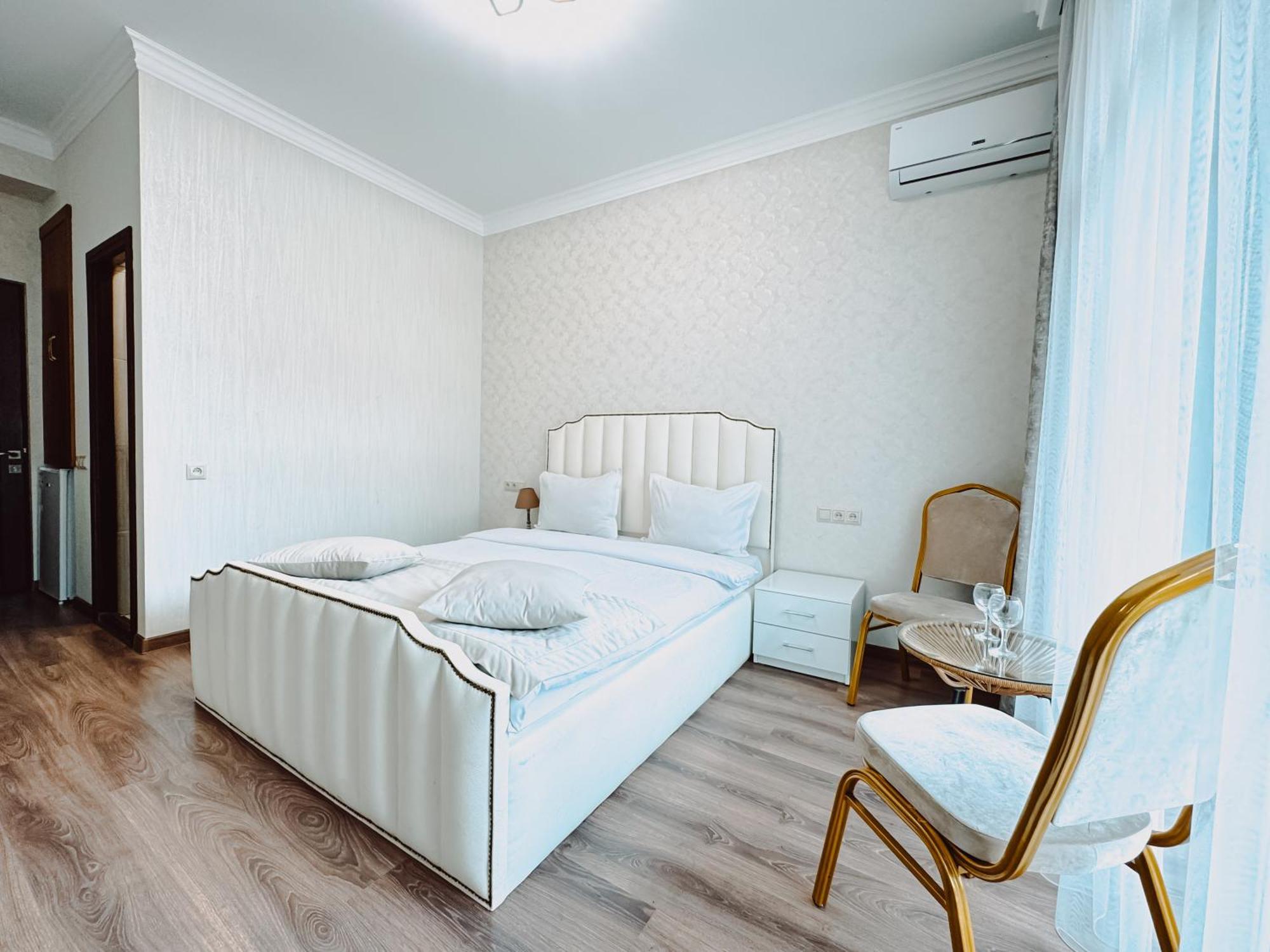Armenia Hotel Jerevan Eksteriør billede