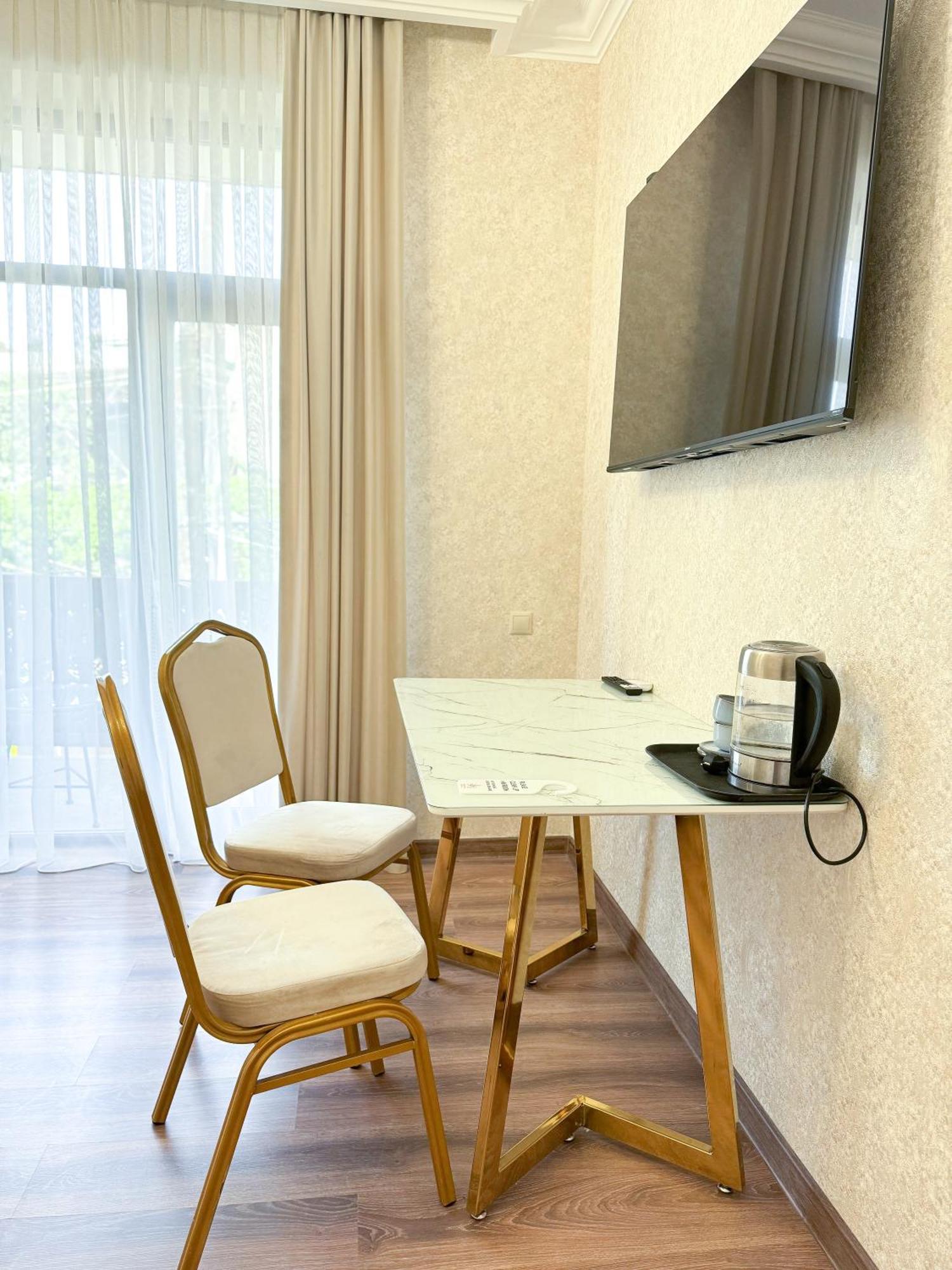 Armenia Hotel Jerevan Eksteriør billede