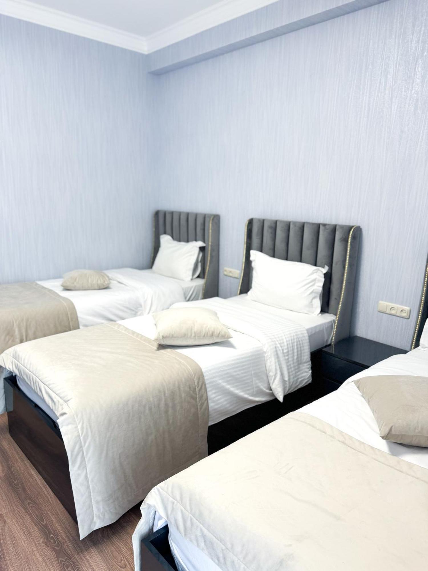 Armenia Hotel Jerevan Eksteriør billede
