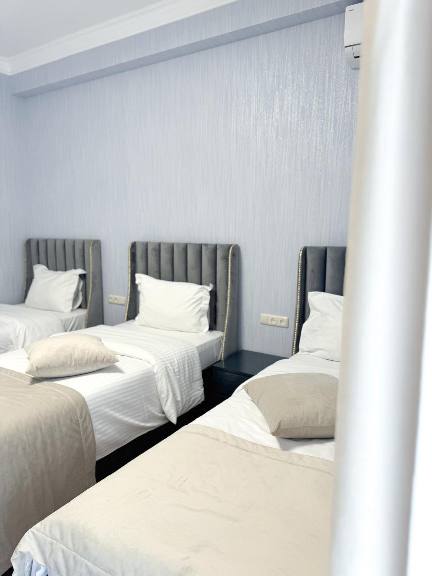 Armenia Hotel Jerevan Eksteriør billede